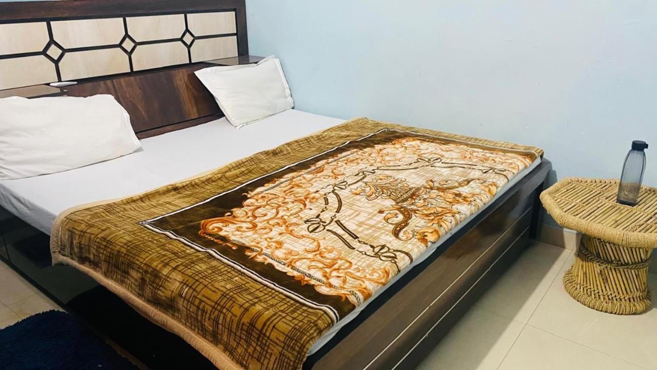 Ram Paying Guest House & Hostel Near By Krishna Janmabhoomi Mathura Ngoại thất bức ảnh
