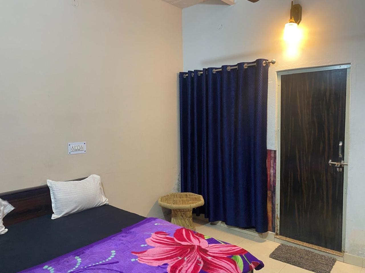 Ram Paying Guest House & Hostel Near By Krishna Janmabhoomi Mathura Ngoại thất bức ảnh